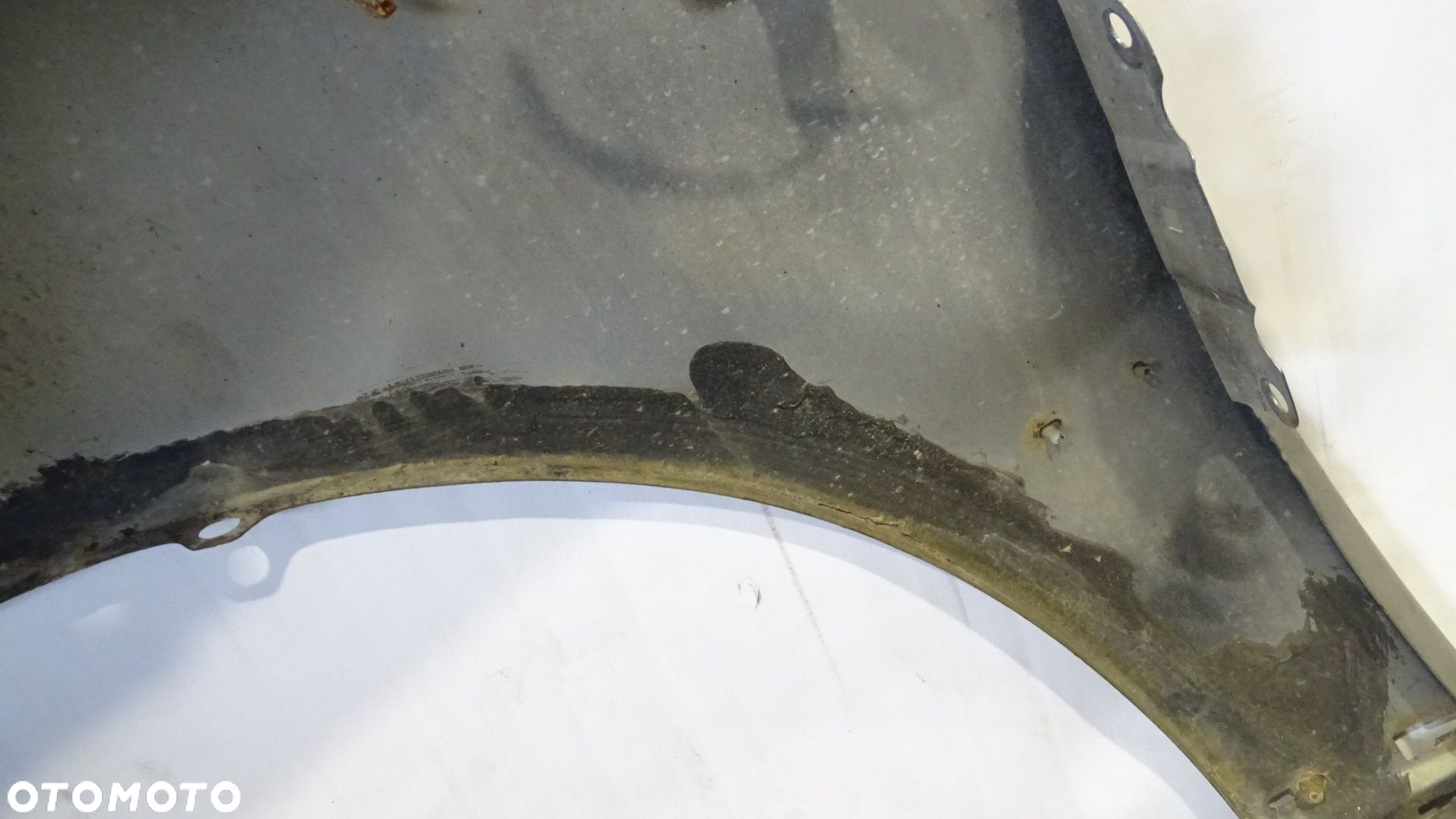 BŁOTNIK PRAWY PRZEDNI AUDI A4 B5 - 11