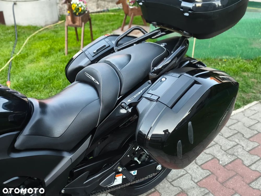Honda CBF - 28