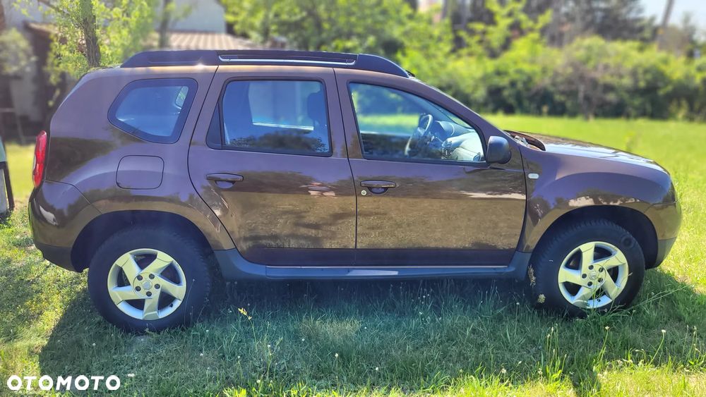 Dacia Duster 1.6 Laureate 4x4 - 6