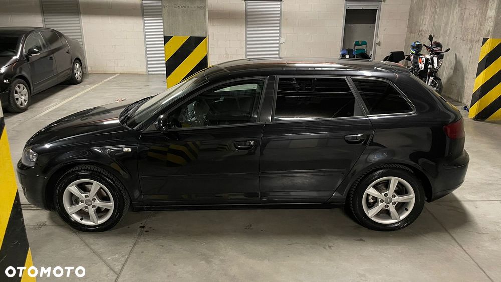 Audi A3 Sportback - 4