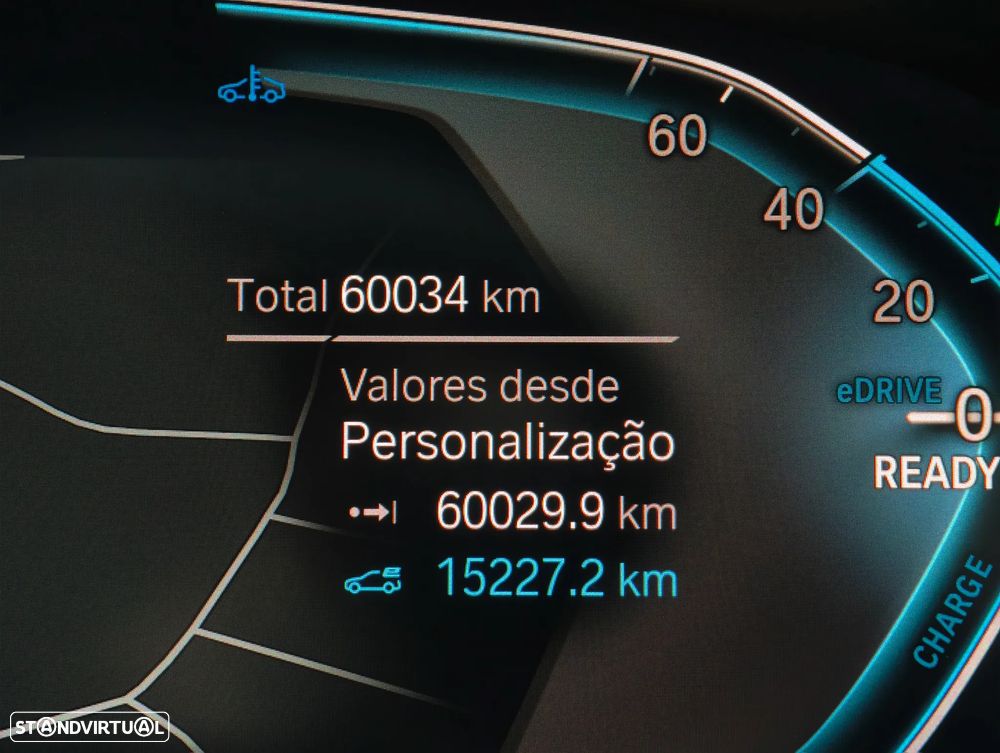 BMW 530 e Pack M - 16
