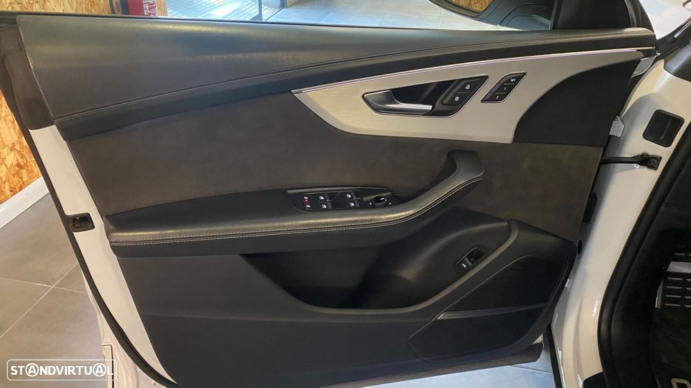 Audi Q8 3.0 TDI 50 quattro Tiptronic - 29