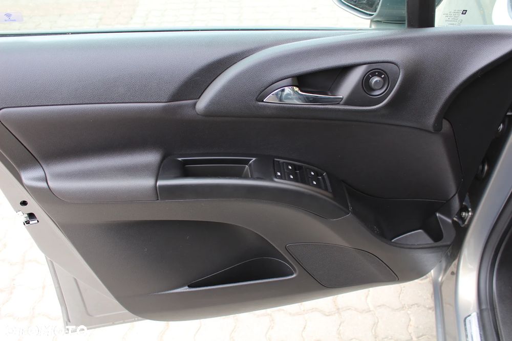 Opel Meriva - 13