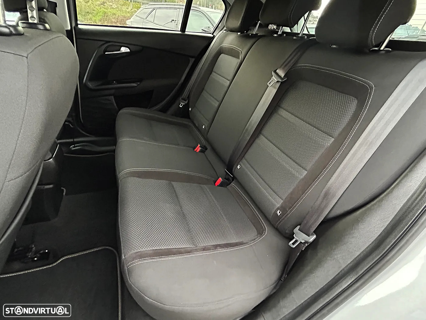 Fiat Tipo 1.3 M-Jet Lounge J17 - 16