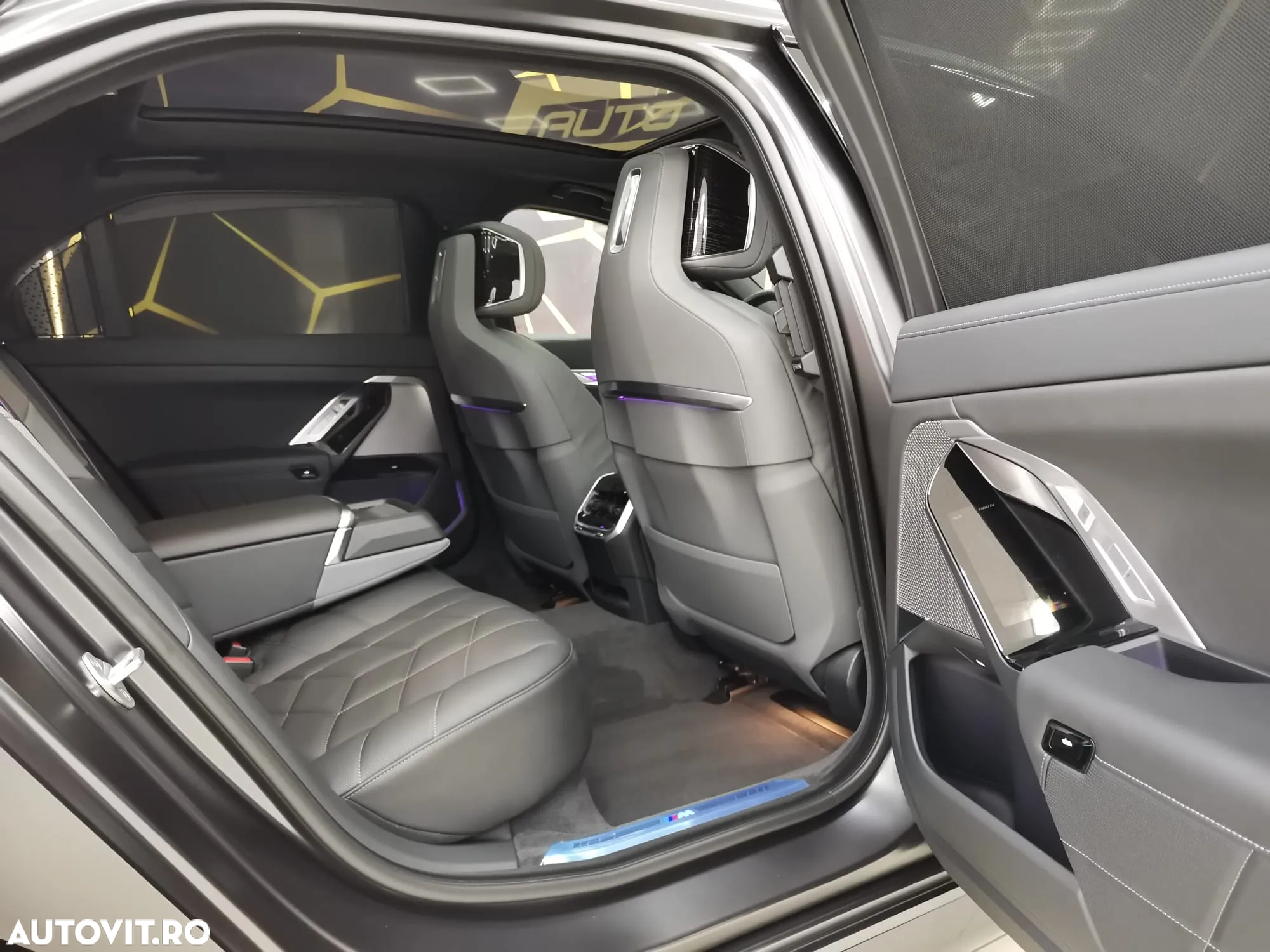 BMW Seria 7 750e xDrive AT PHEV - 28