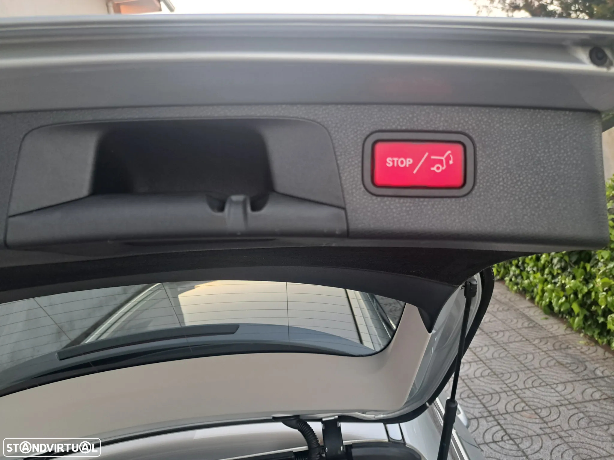Mercedes-Benz E 300 de Avantgarde - 38