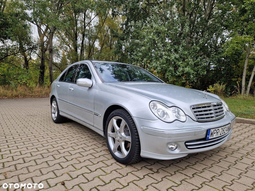 Mercedes-Benz Klasa C 200 Kompressor Sport Edition - 8