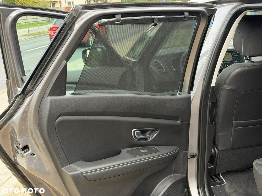 Renault Scenic - 12