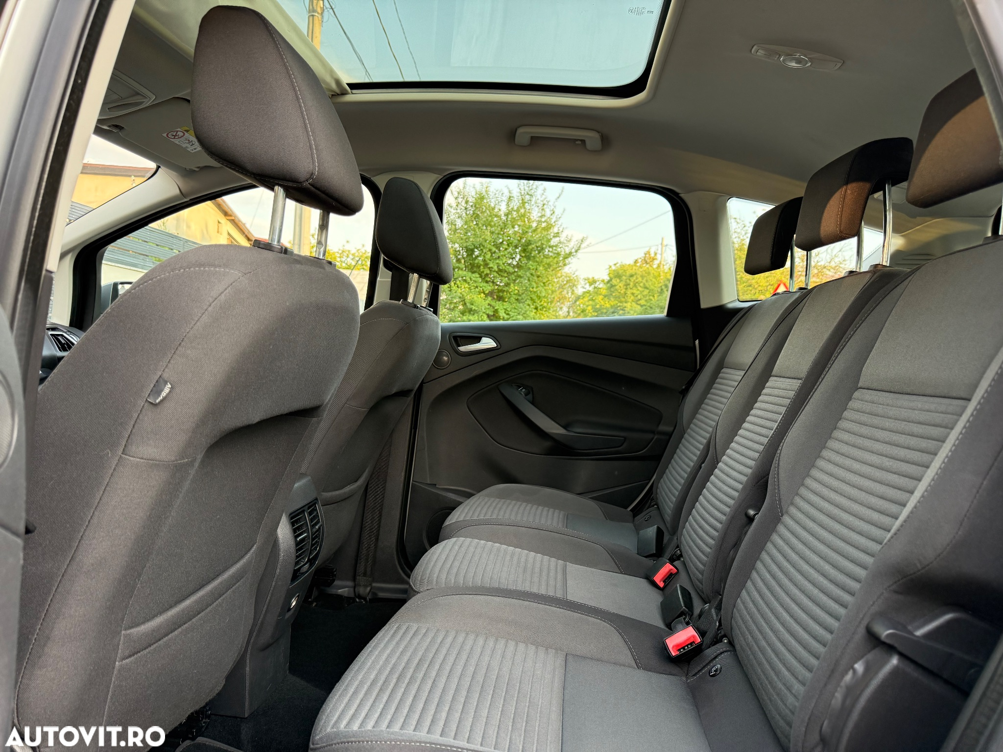Ford C-Max 1.5 TDCi Powershift Titanium - 6