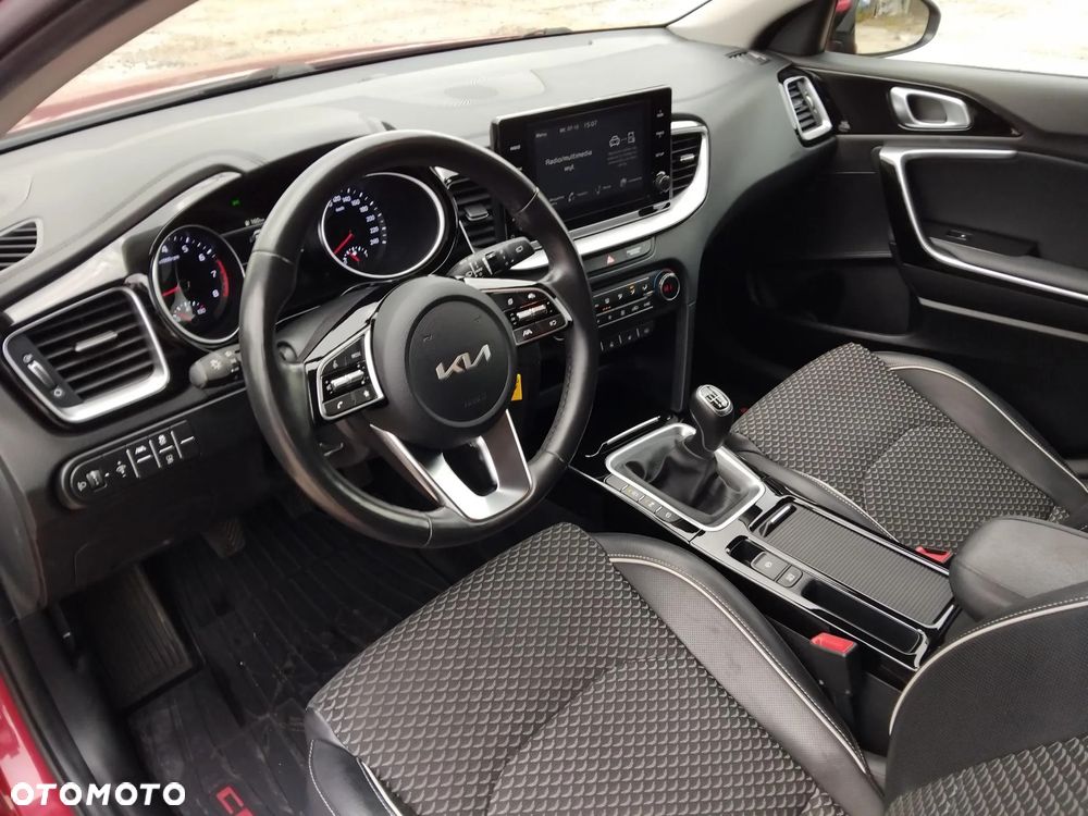 Kia Ceed 1.5 T-GDI L - 14