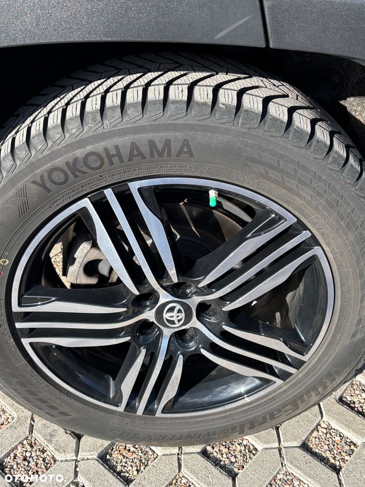 Toyota RAV4 - 7