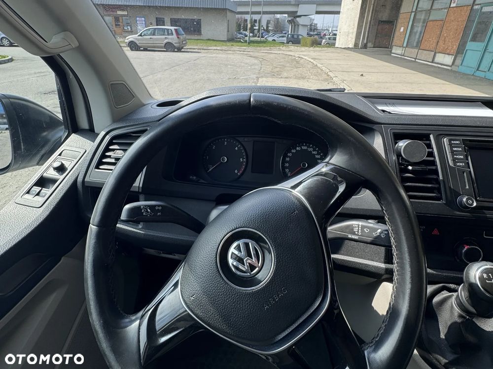 Volkswagen Transporter - 16