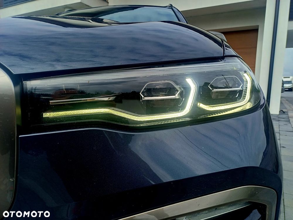 BMW X7 - 13