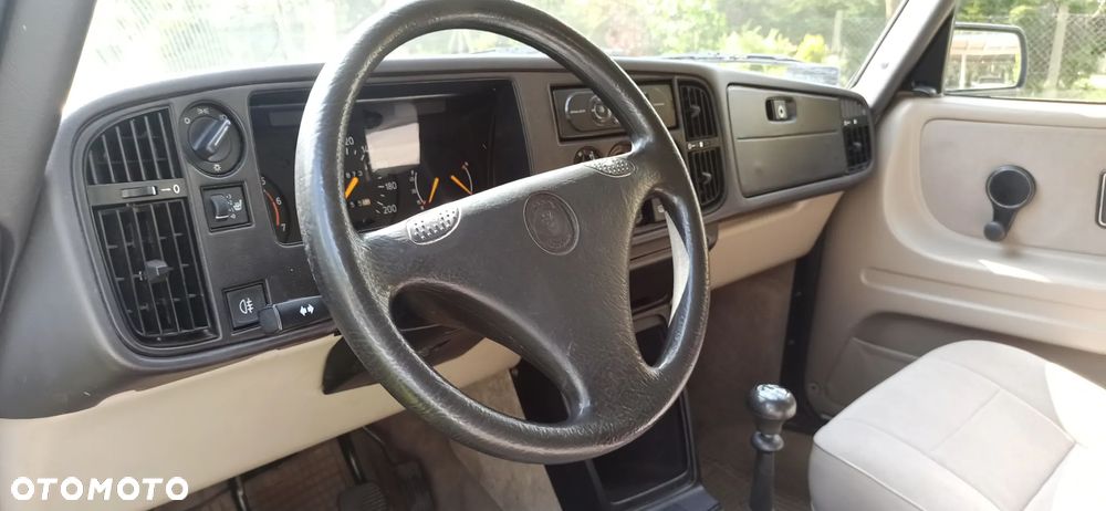Saab 900 - 8