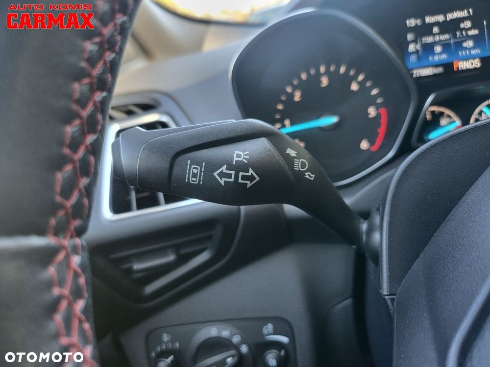 Ford Kuga 2.0 TDCi FWD ST-Line - 15