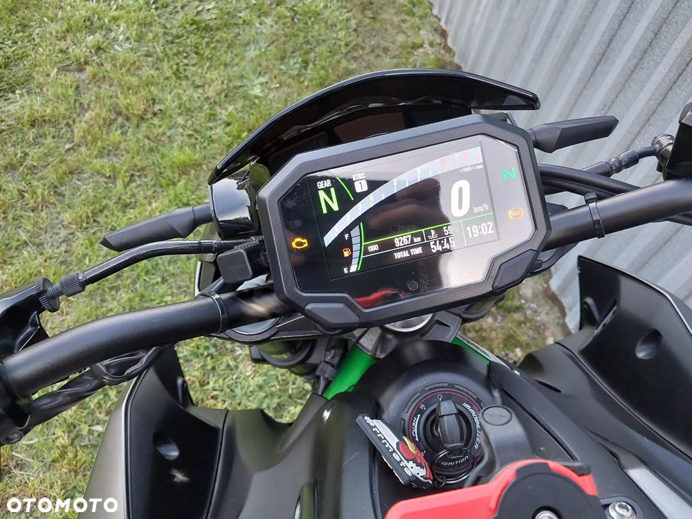 Kawasaki Z 900 - 6