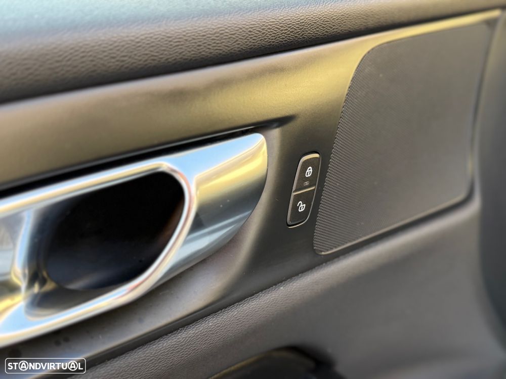 Volvo V60 2.0 T6 AWD TE Inscription - 14