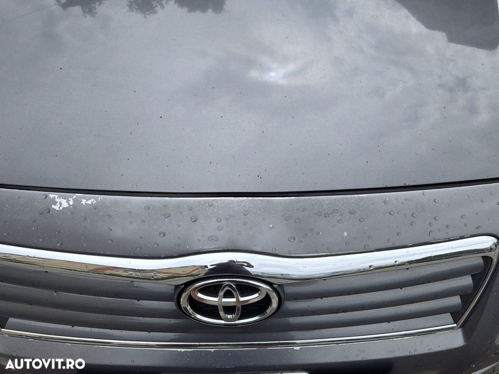 Toyota Avensis 2.0 D-4D C - 15