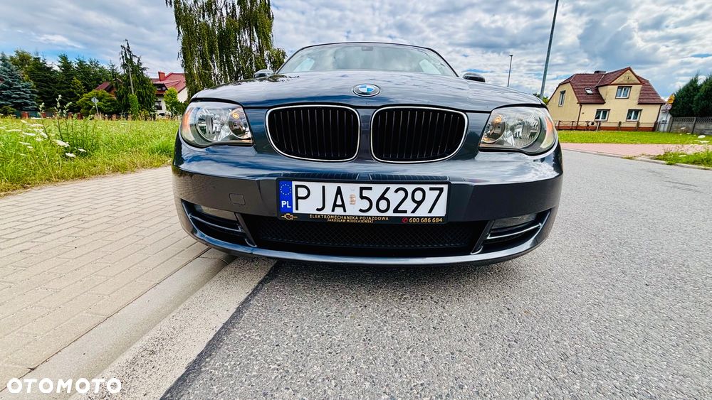 BMW Seria 1 123d - 2