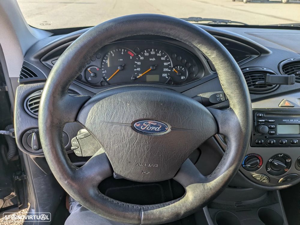 Ford Focus - 11
