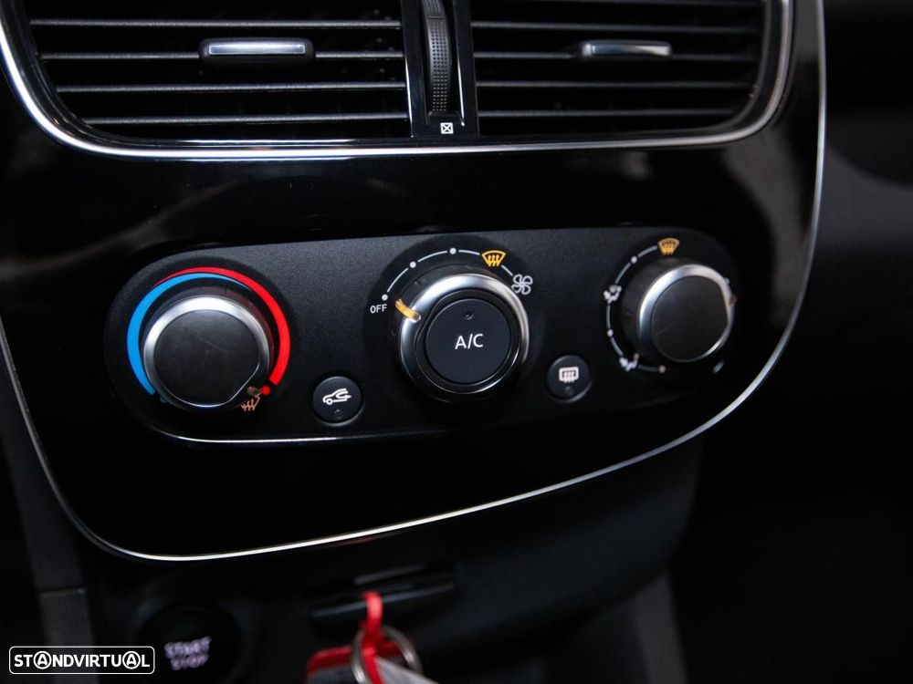 Renault Clio Sport Tourer 0.9 TCe Limited - 18