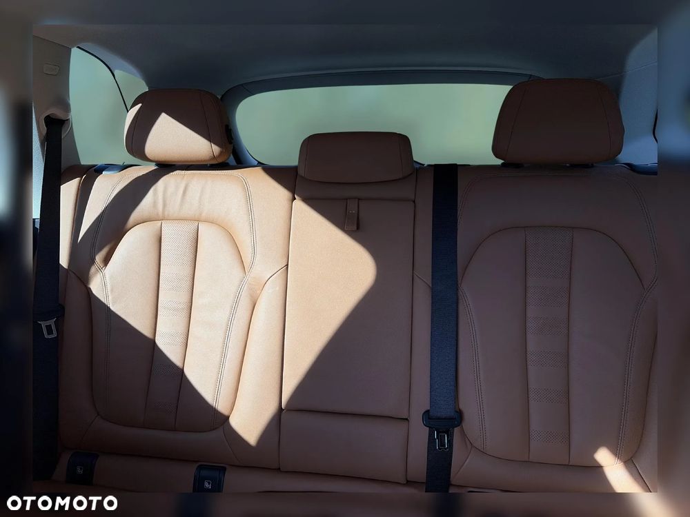 BMW X5 xDrive25d - 11