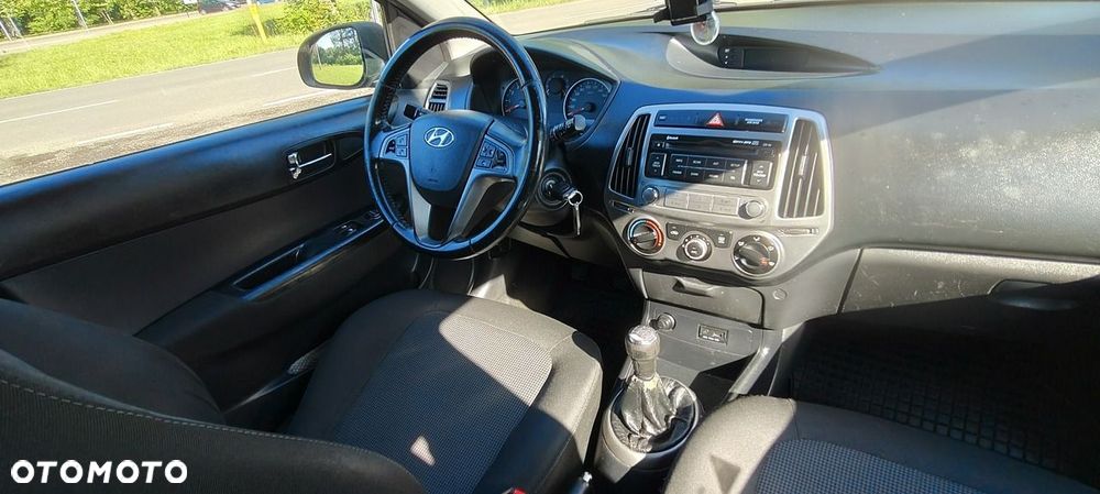 Hyundai i20 1.2 Trend - 9