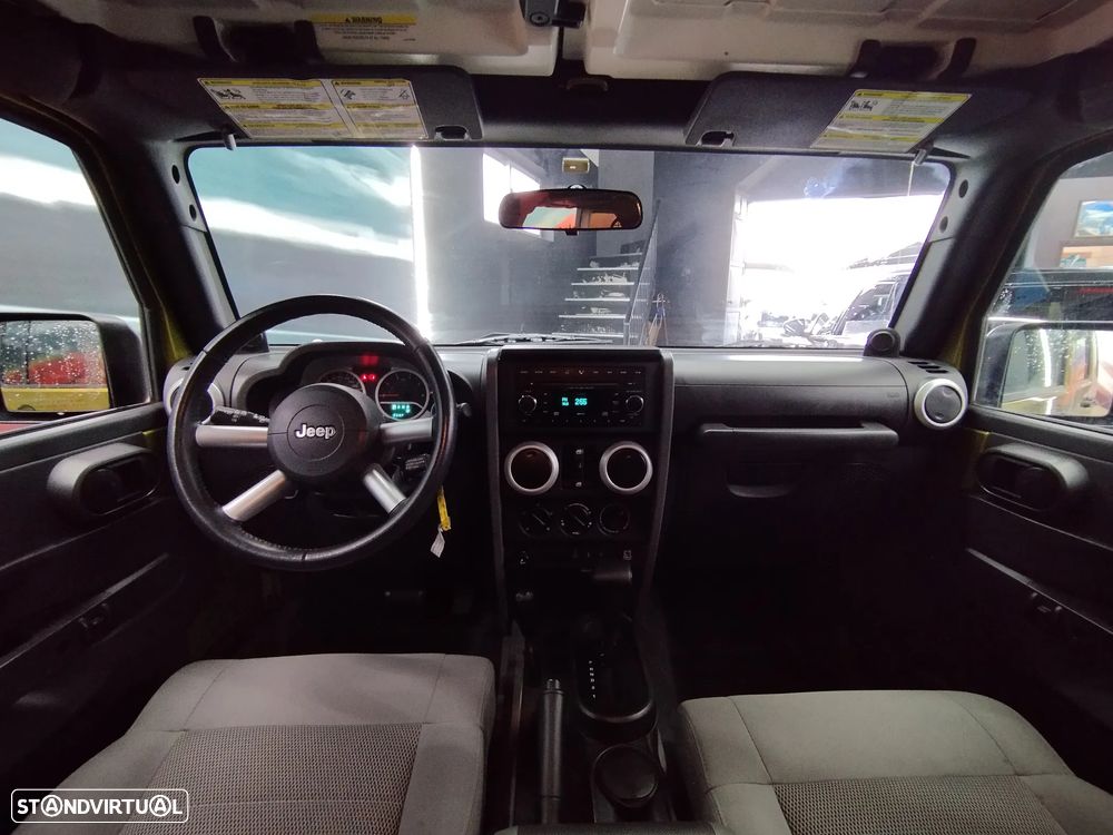 Jeep Wrangler Unlimited 2.8 CRD ATX Sahara - 15