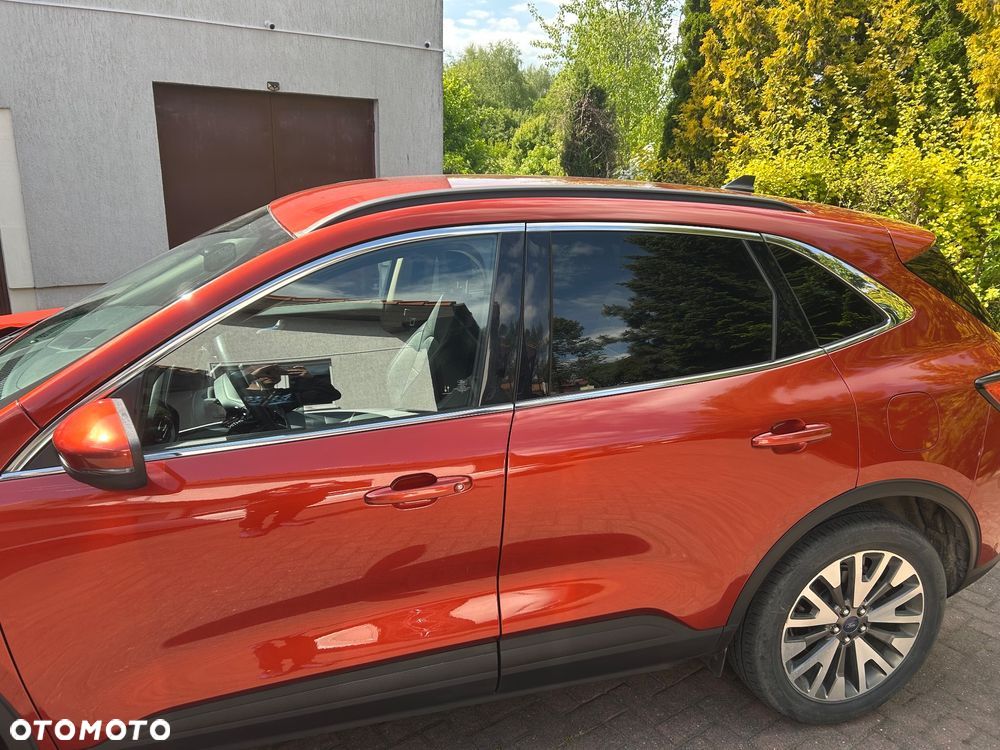 Ford Escape 2.0 EcoBoost AWD Titanium - 2