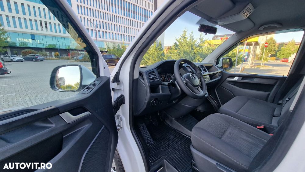 Volkswagen Caravelle - 6