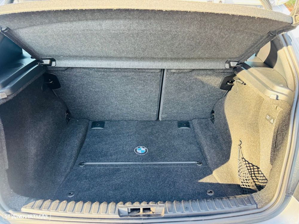 BMW 118 d Pack M - 37