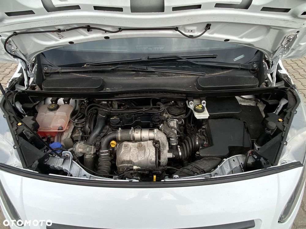 Ford CONNECT - 27