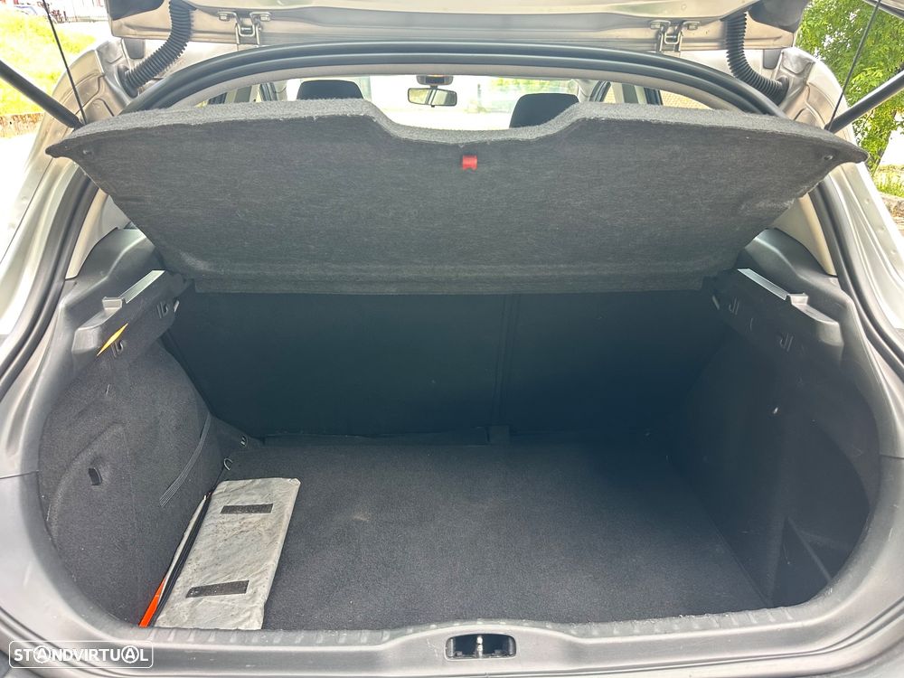 Peugeot 308 1.6 HDi Sport CVM6 - 26