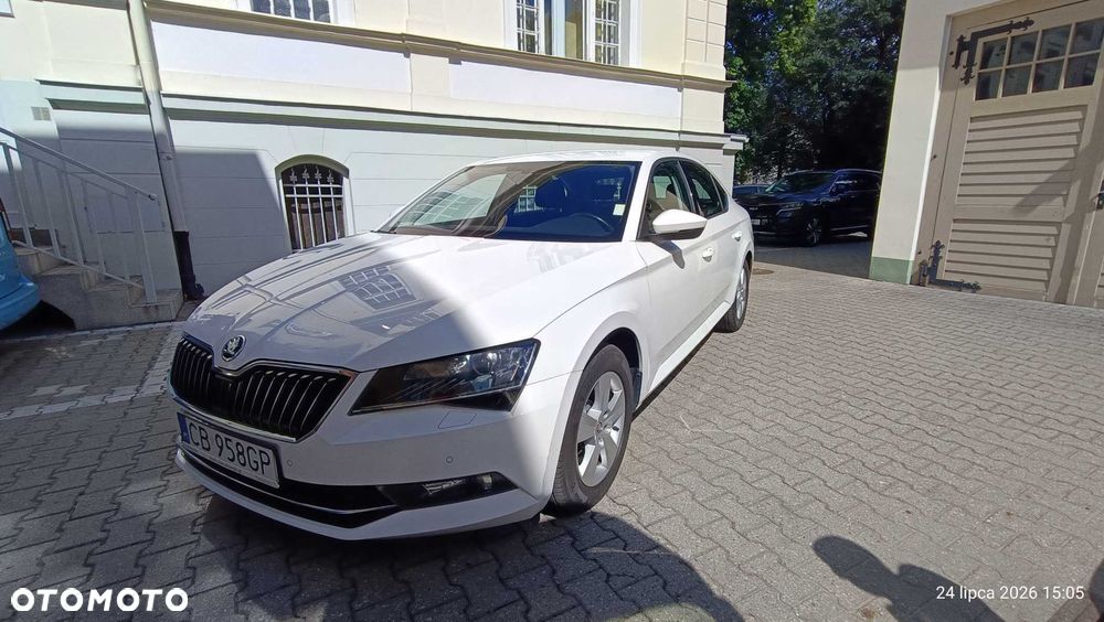 Skoda Superb 2.0 TDI Ambition - 2