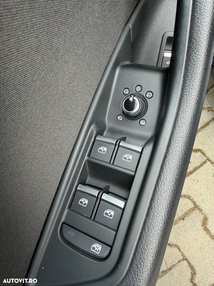 Audi A4 Limuzina 40 TFSI S tronic S line - 7