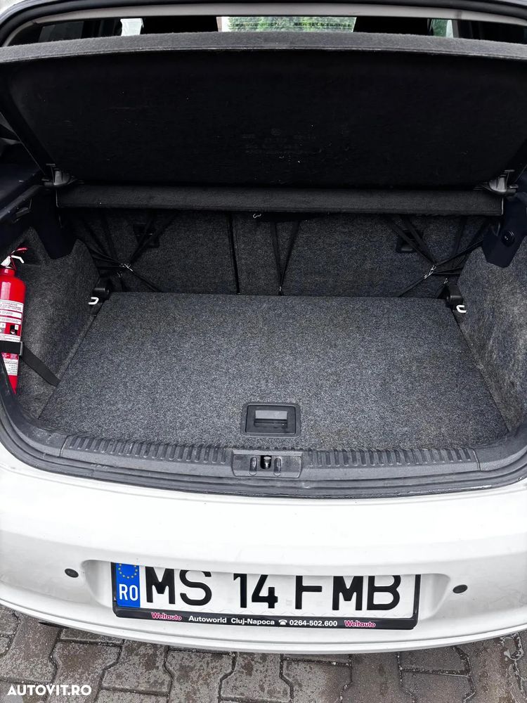 Volkswagen Polo - 7