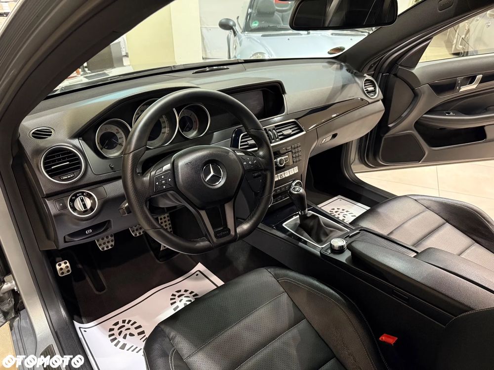 Mercedes-Benz Klasa C 220 CDI DPF Coupe (BlueEFFICIENCY) - 20