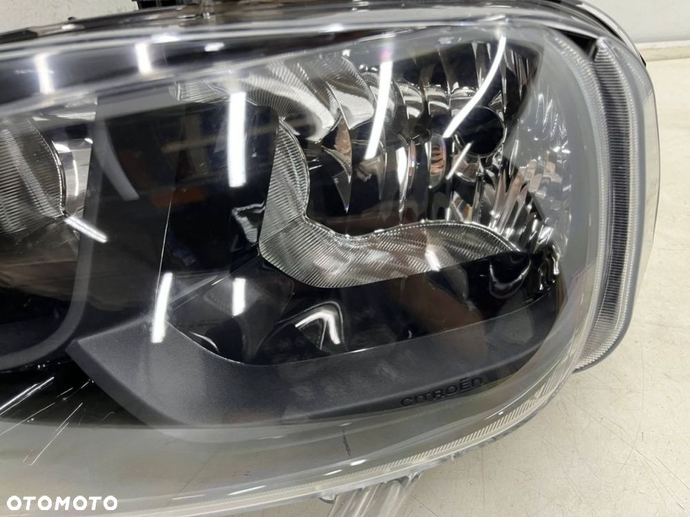 Lampa reflektor Citroen Berlingo III 3 Multispace 18-23r. lewa przednia wersja osobowa lewy przód - 8