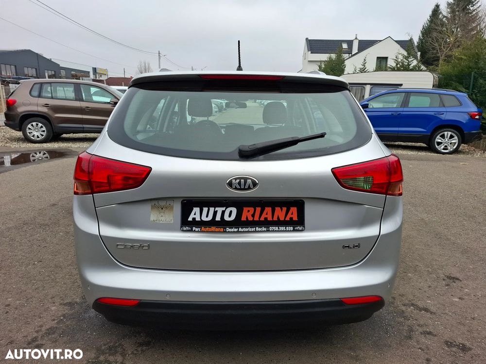 Kia Ceed 1.6 CRDi Vision - 10