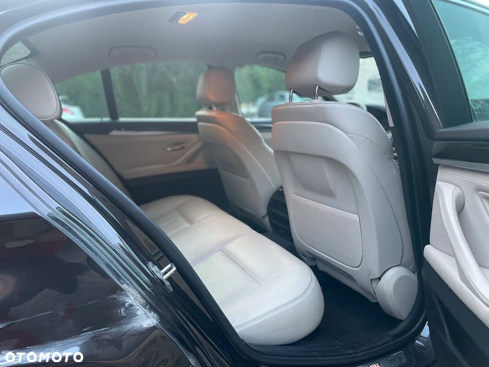 BMW Seria 5 520d xDrive Luxury Line - 8