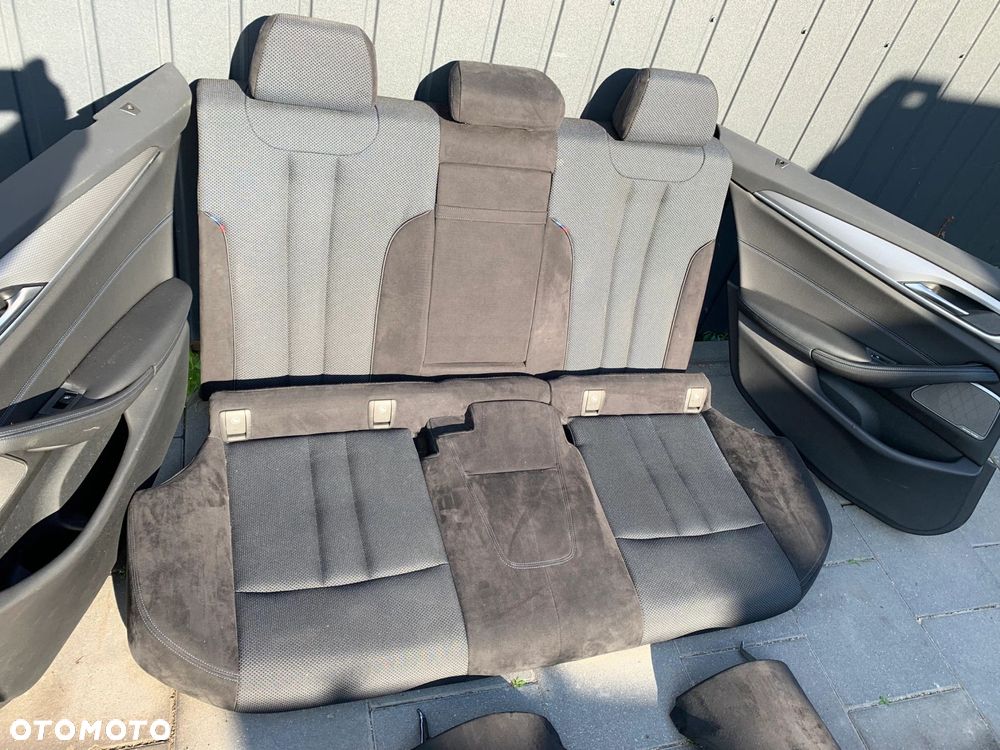 FOTELE TAPICERKA M-PAKIET ALCANTARA GRZANE HARMAN KARDON BMW 5 G30 SPORT - 12