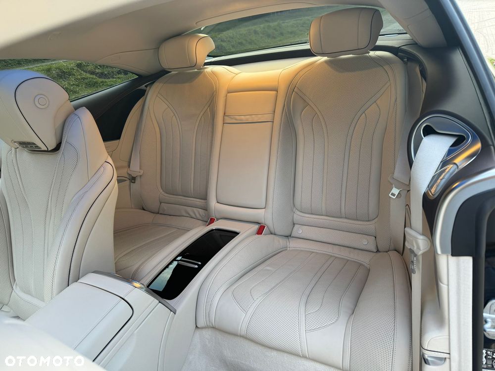 Mercedes-Benz Klasa S 560 Coupe 4-Matic 9G-TRONIC - 19