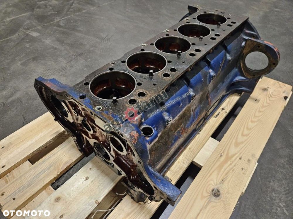 Blok silnika Deutz-FAHR DX85, DX90 - 2