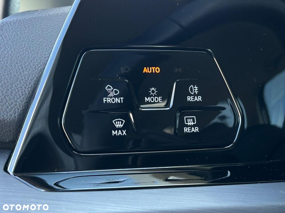 Volkswagen Golf Variant - 21