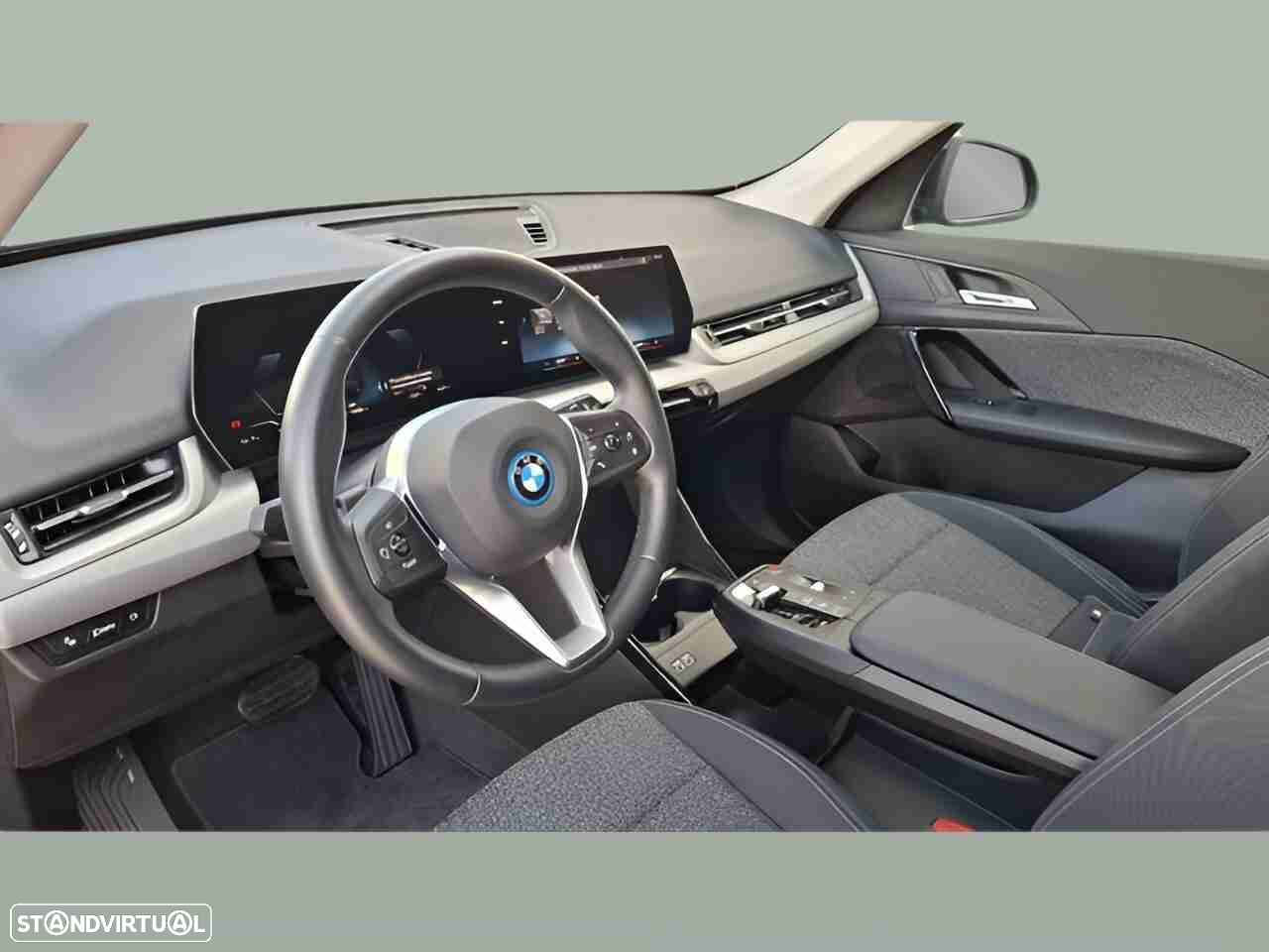 BMW iX1 xDrive30 - 9