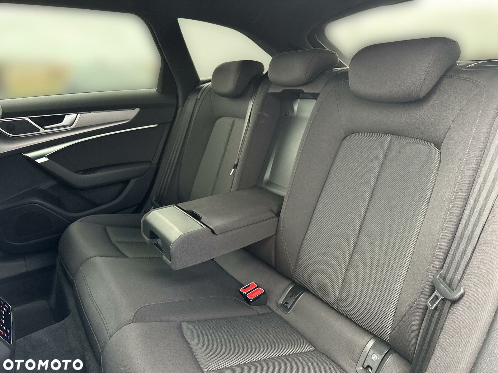 Audi A6 - 12