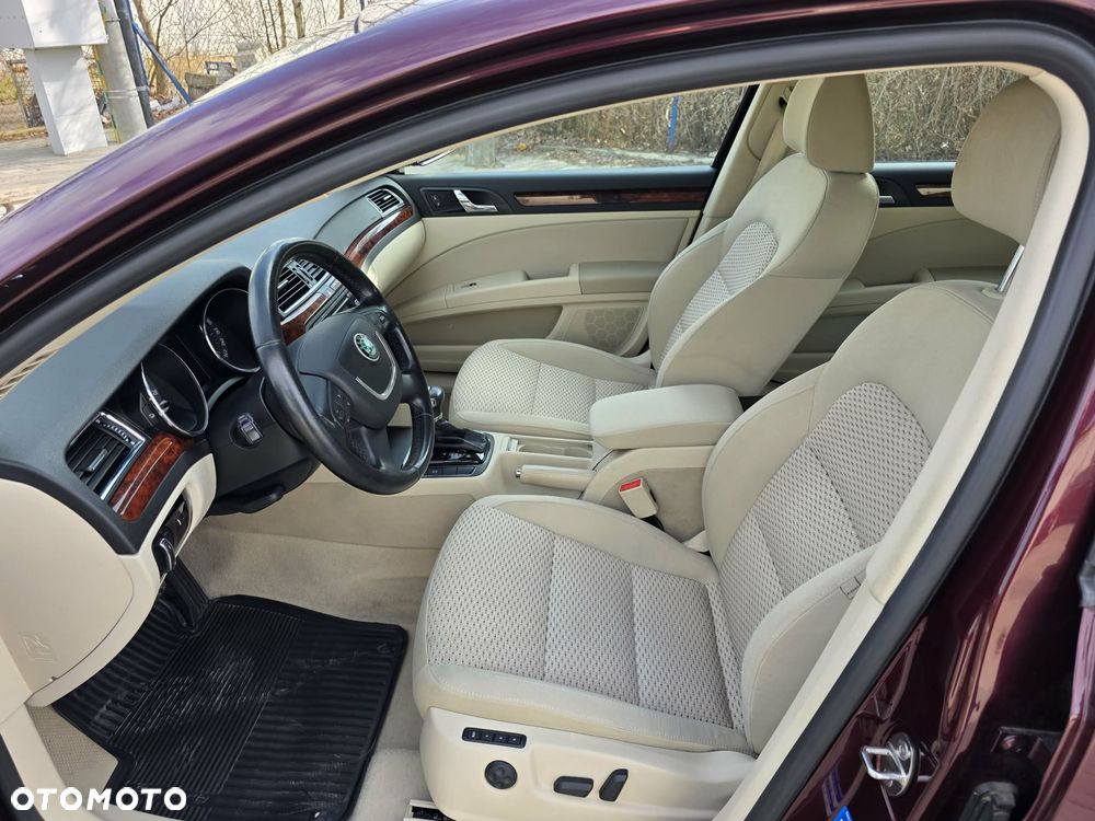 Skoda Superb 1.8 TSI DSG Comfort - 7