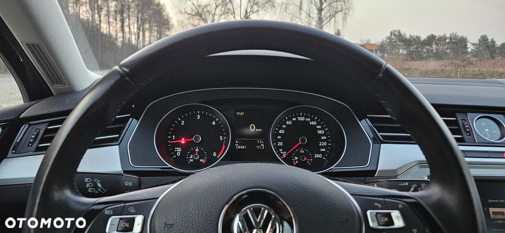 Volkswagen Passat Variant 2.0 TDI BMT Comfortline - 15