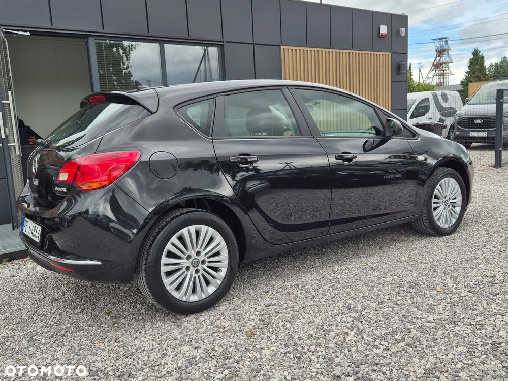 Opel Astra 1.6 CDTI Essentia - 12