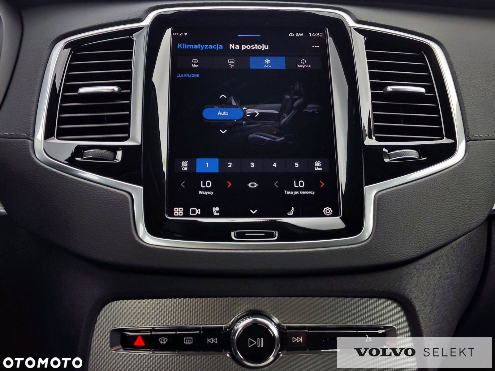Volvo XC 90 - 26